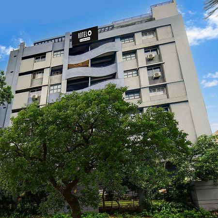 Super Hotel O Indraprasth Indore Buitenkant foto