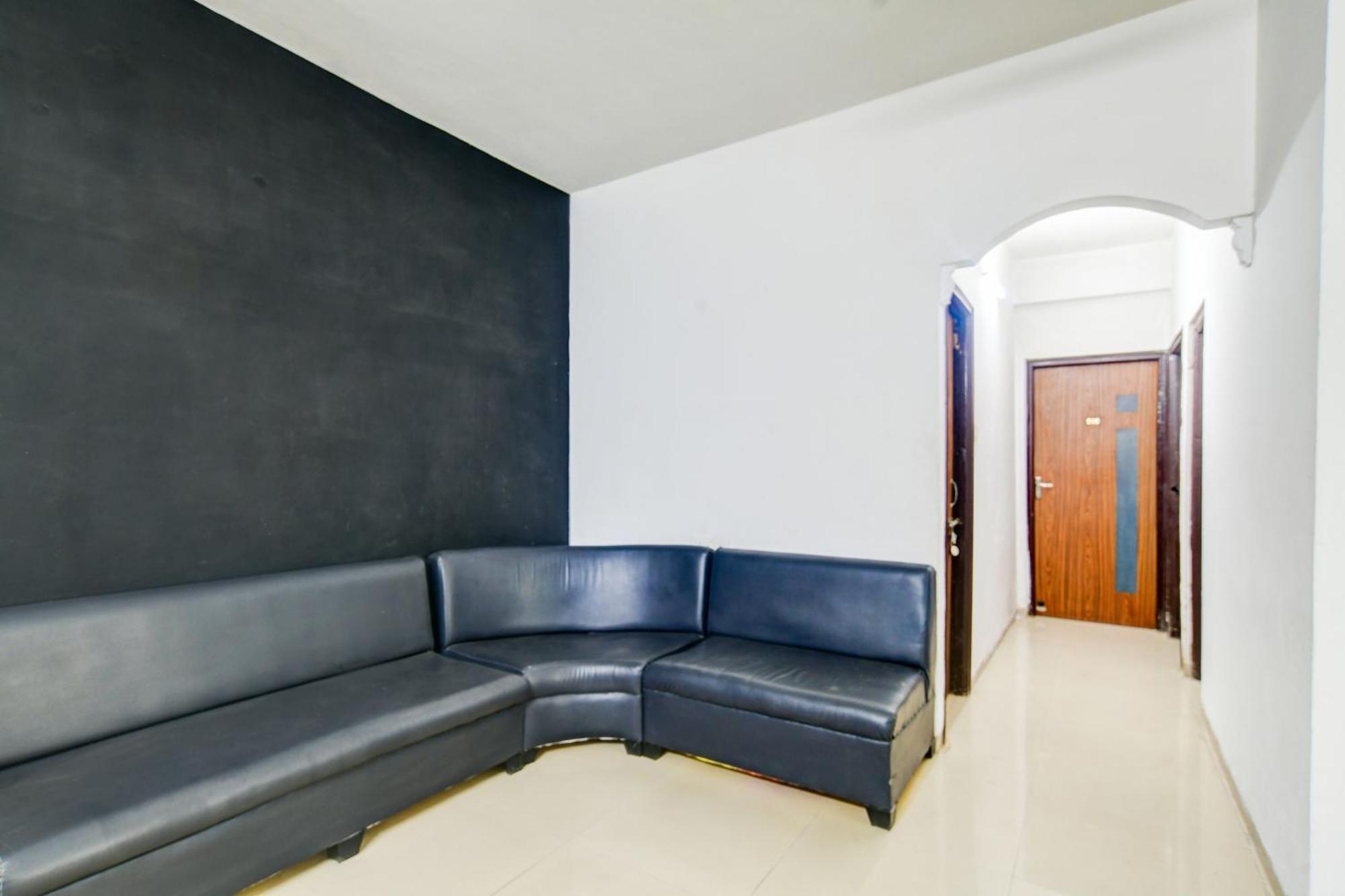 Super Hotel O Indraprasth Indore Buitenkant foto
